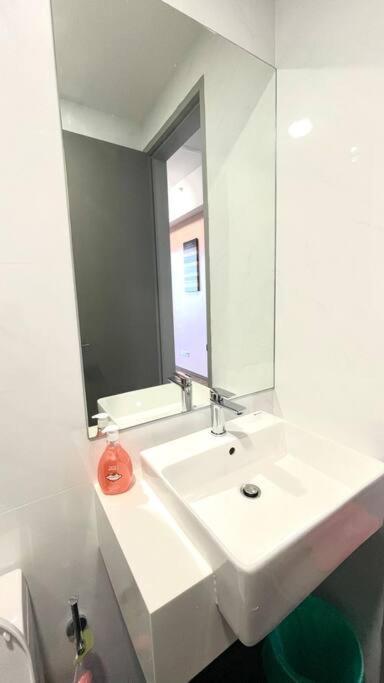 Apartment New Stylist 2br For 10pax 无敌美景两房民宿 Beacon Executive George Town